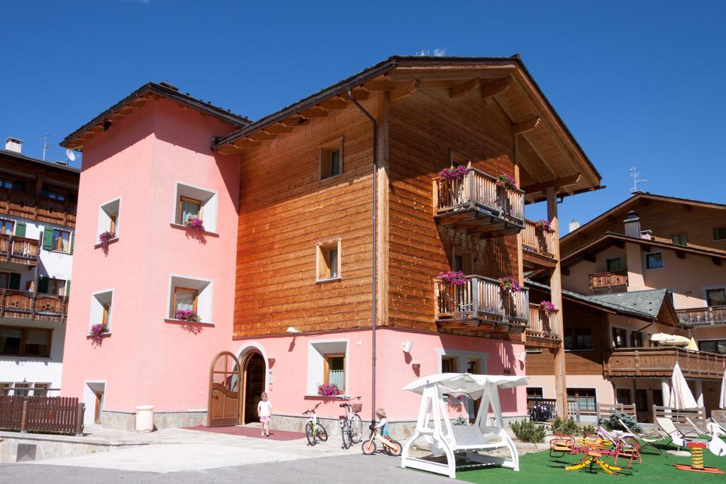 Bio Hotel Villa Cecilia Livigno Exterior photo